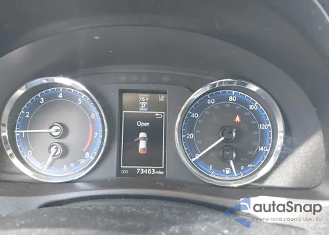 2017 Toyota Corolla Se z USA, uszkodzony, nr VIN 5YFBURHE6HP604588